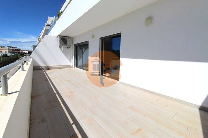 апартаменты T2 Quelfes Olhão - двойные стекла, солнечная панель, вид на море, веранда, система кондиционирования, много натурального света, красивые пейзажи
