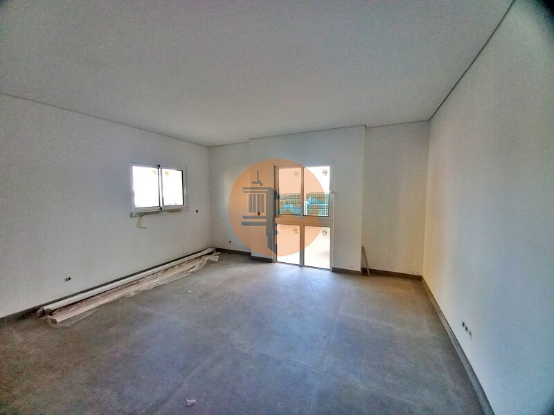 Apartment Modern under construction 2 bedrooms Almancil Loulé - air conditioning, balcony, garage, gardens, store room, double glazing