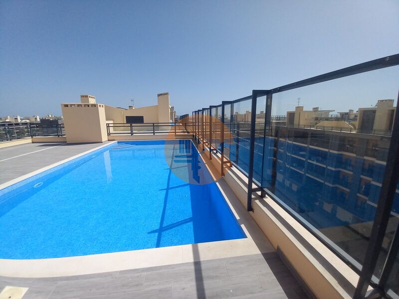 Apartment Modern T3 Olhão - lots of natural light, air conditioning, terrace, swimming pool, floating floor