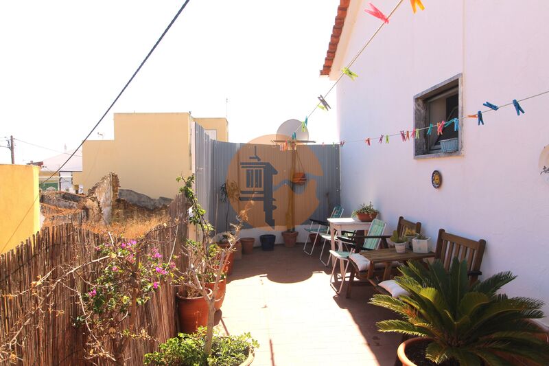 House in the center 3 bedrooms Tavira - store room, sea view, balcony, backyard