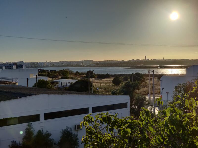 лот городской c 1900m2 Mexilhoeira da Carregação Lagoa (Algarve)