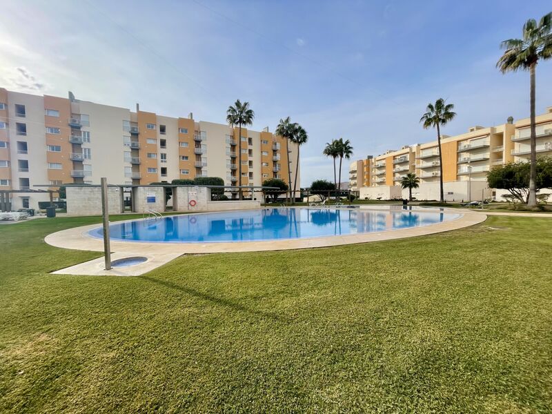 апартаменты T3 Vilamoura Quarteira Loulé - бассейн, гараж, система кондиционирования, подсобное помещение, веранда, частный кондоминиум, сад