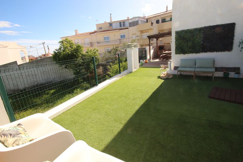 House 5 bedrooms Single storey in the center Silves - quiet area, barbecue, backyard, terrace, air conditioning