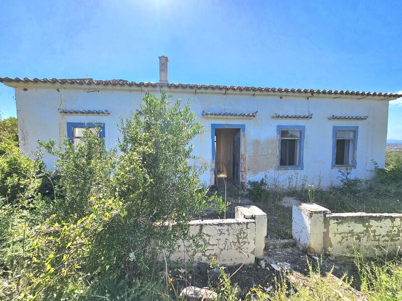 Land with 294890sqm Silves