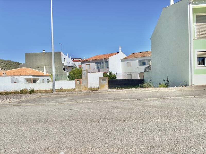 Land with 230sqm São Bartolomeu de Messines Silves