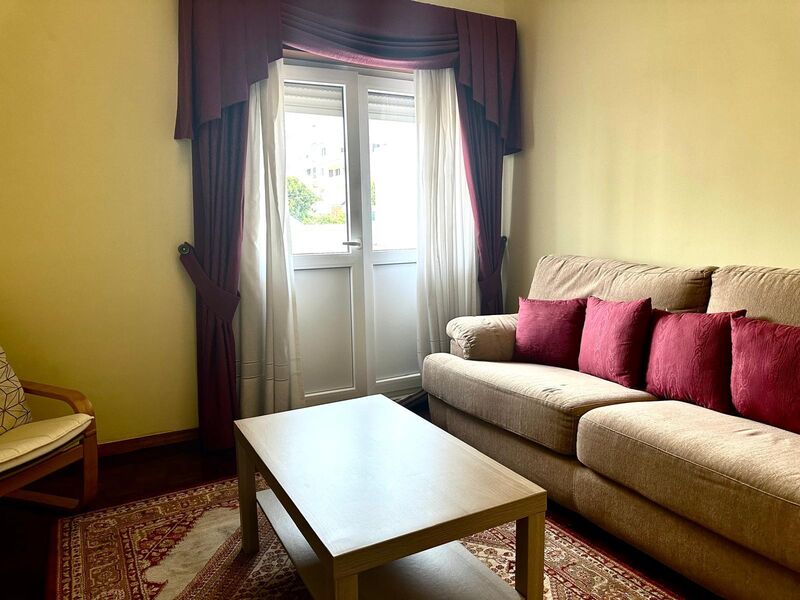 Studio 3 bedrooms in the center Silves - attic, double glazing, terrace, balconies, 1st floor, balcony