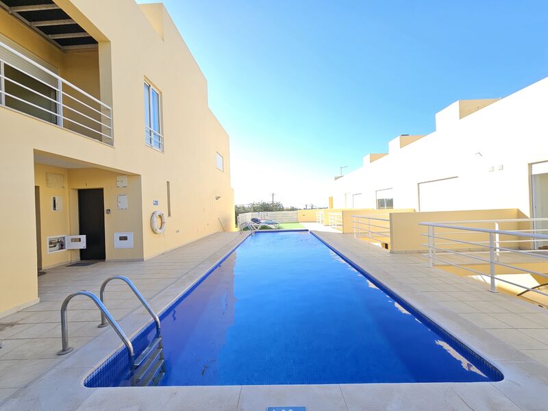 House V2+1 Typical near the beach Albufeira - garden, sea view, barbecue, garage, gated community, swimming pool, terrace