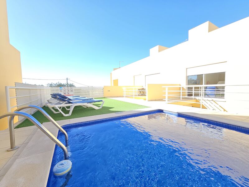 House 2 bedrooms Typical near the beach Albufeira - terrace, garden, sea view, gated community, barbecue, garage, swimming pool