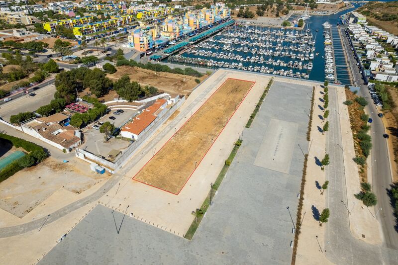 Lote de Terreno com 3 430 m²  em Albufeira