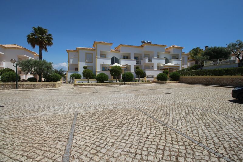 Apartment T2 Caliços Albufeira - balcony, barbecue, swimming pool, parking lot