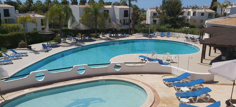 2 bedroom Apartment with swimming pool in Albufeira