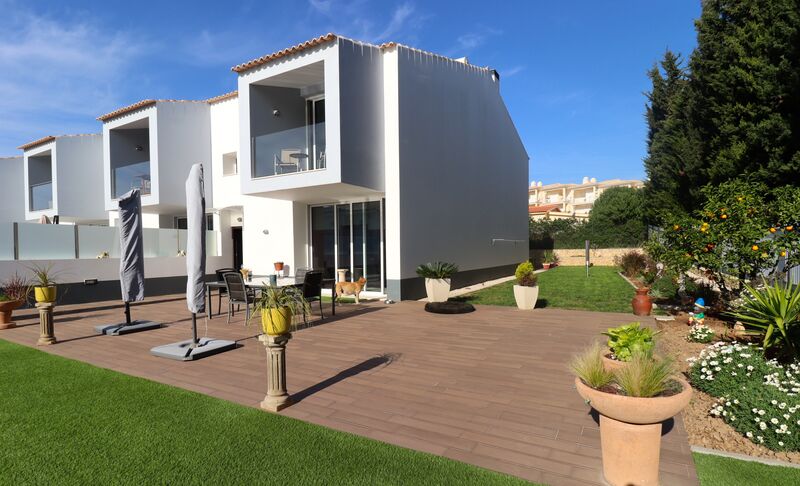 3 bedroom House with swimming pool in Albufeira