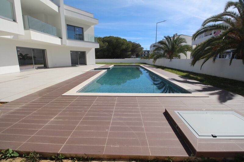House V4 Luxury Galé Guia Albufeira - air conditioning, swimming pool, underfloor heating, solar panels, terrace, barbecue, sea view