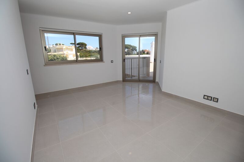 4 bedroom House with swimming pool in Albufeira