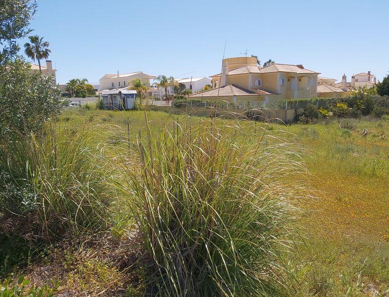 1 082 m²  Land plot in Albufeira