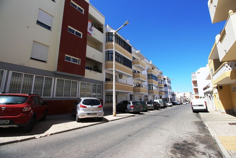 Apartment T1+1 in the center Quarteira Loulé - terrace, attic, parking lot, store room, swimming pool