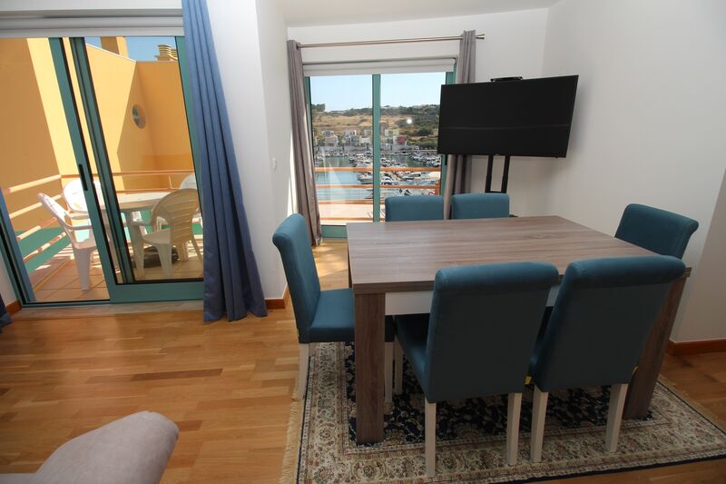 Apartamento com 2 quartos e piscina em Albufeira