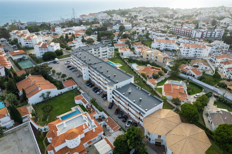 Apartamento no centro T2 Areias de São João Albufeira - jardim, piscina, terraço, condomínio privado