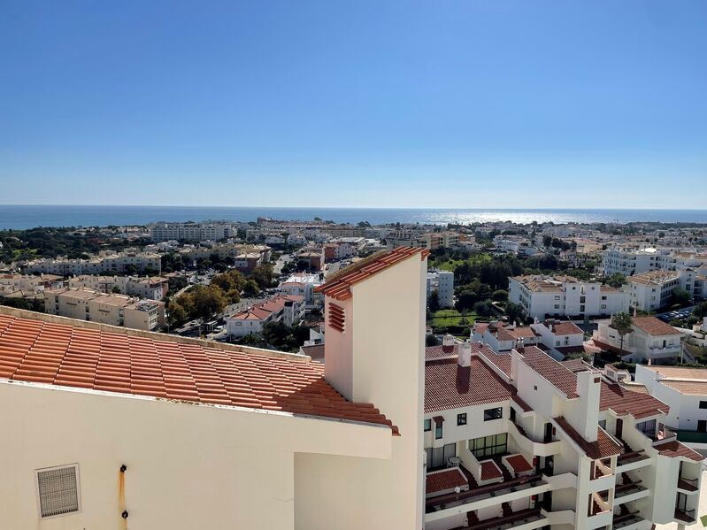 Apartamento com 2 quartos e piscina em Albufeira