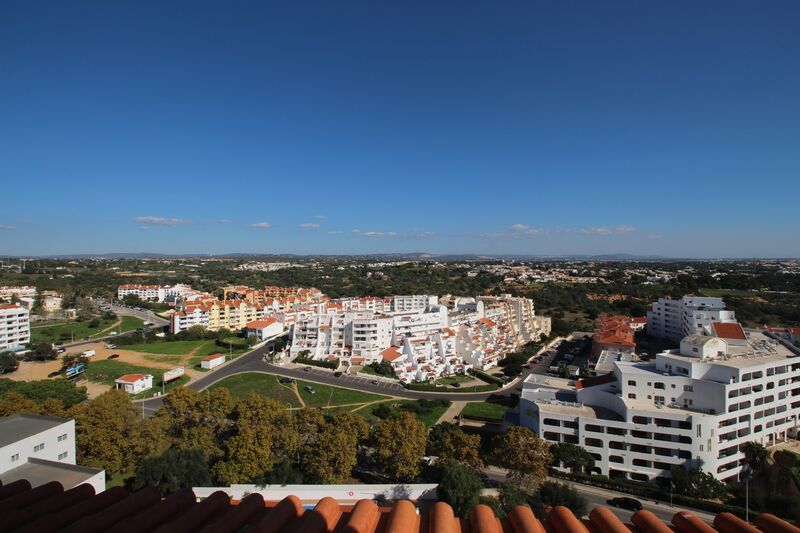 Apartamento com 2 quartos e piscina em Albufeira