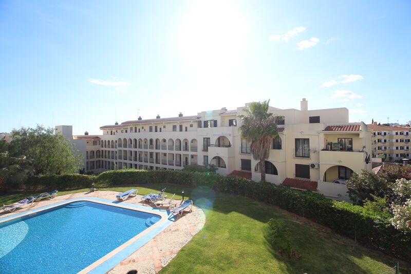 Apartamento T2 Renovado no centro Areias de São João Albufeira - terraço, piscina