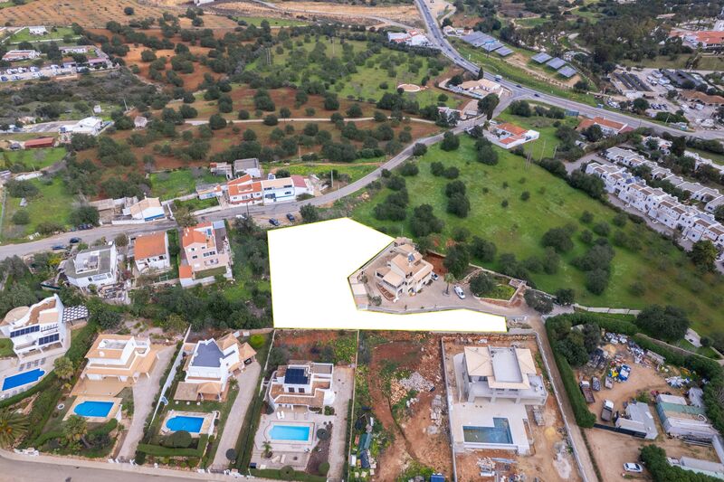 1 535 m²  Land plot in Albufeira