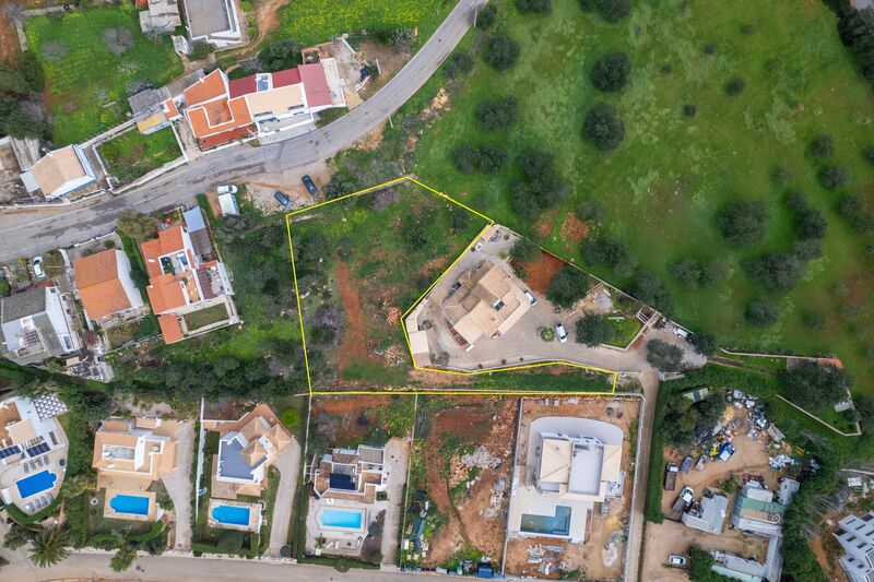 1 535 m²  Land plot in Albufeira