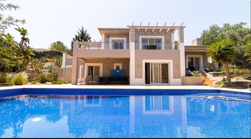 House nueva V3 Carvoeiro Lagoa (Algarve) - air conditioning, store room, terrace, swimming pool, alarm, equipped, furnished, garden, gated community, fireplace