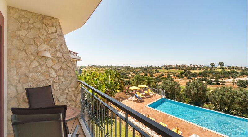 Apartment Modern 2 bedrooms Lagoa (Algarve) - alarm, gated community, swimming pool, furnished, gardens, kitchen, air conditioning, balcony, equipped