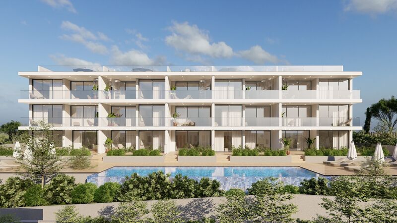 Apartamento T2 de luxo no centro Lagoa (Algarve) - jardins, equipado, sauna, piscina, piso radiante, vidros duplos, terraços, ténis