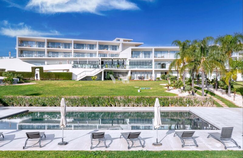 Apartment new 1 bedrooms Albufeira - condominium, terrace, garage, swimming pool, solar panels, double glazing, equipped, air conditioning