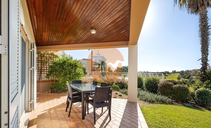 House 3 bedrooms in the center Vale de Pinta Estômbar Lagoa (Algarve) - barbecue, tennis court, furnished, fireplace, gardens, terrace, swimming pool