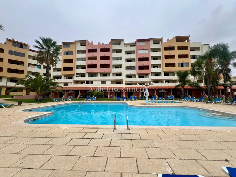 Apartamento em zona central T0 Albufeira - terraço, piscina, equipado, mobilado