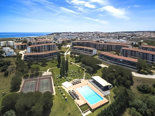 Apartment 2 bedrooms São Sebastião Lagos - air conditioning, store room, terrace, tennis court, swimming pool, condominium, playground, garden, garage