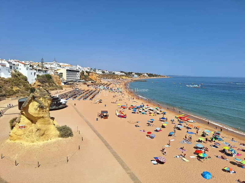 жилой дом современная в отличном состоянии V3 Albufeira - парковка, терраса, система кондиционирования, барбекю, бассейн, сад, веранда, солнечные панели