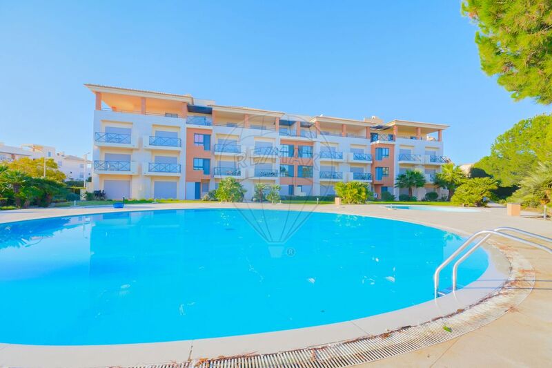 Apartment T2 Albufeira - terrace, terraces, garden, lots of natural light, air conditioning, swimming pool