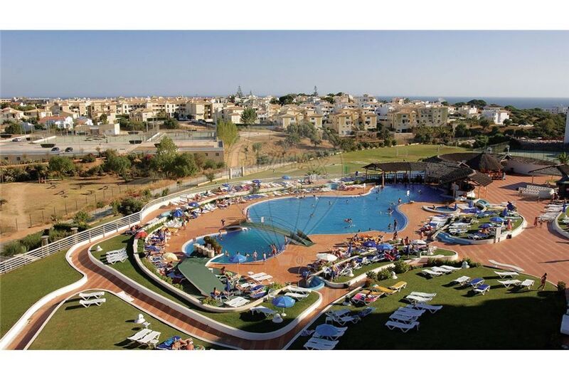 Apartamento T1 Albufeira - ar condicionado, piscina, ténis, vidros duplos, varanda