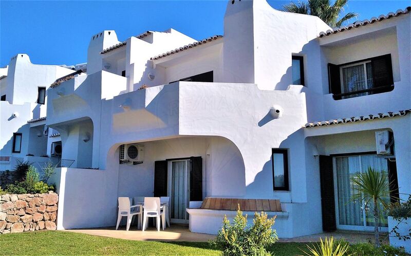 Apartment in good condition 1 bedrooms Albufeira - swimming pool, equipped, tennis court, terrace, playground