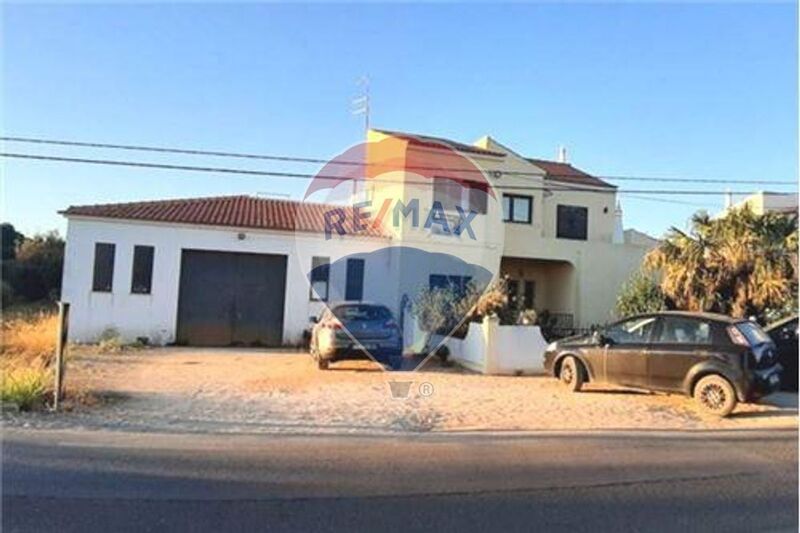 House 5 bedrooms excellent condition Silves - swimming pool, fireplace, terrace, garden, balcony, garage