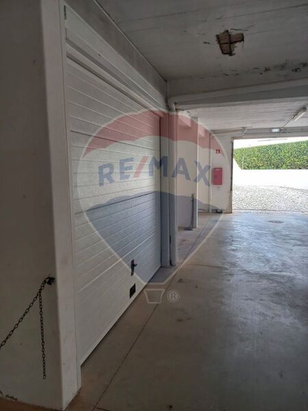 Garage Closed with 15sqm Albufeira