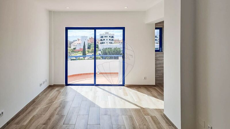 Apartment Renovated in the center T2 Quarteira Loulé - balconies, balcony