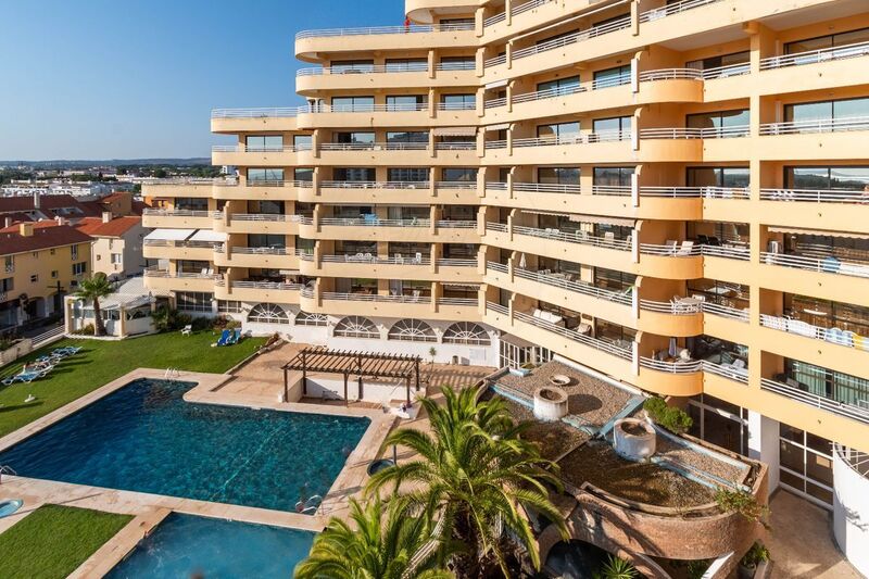 Apartment T3 in the center Quarteira Loulé - garage