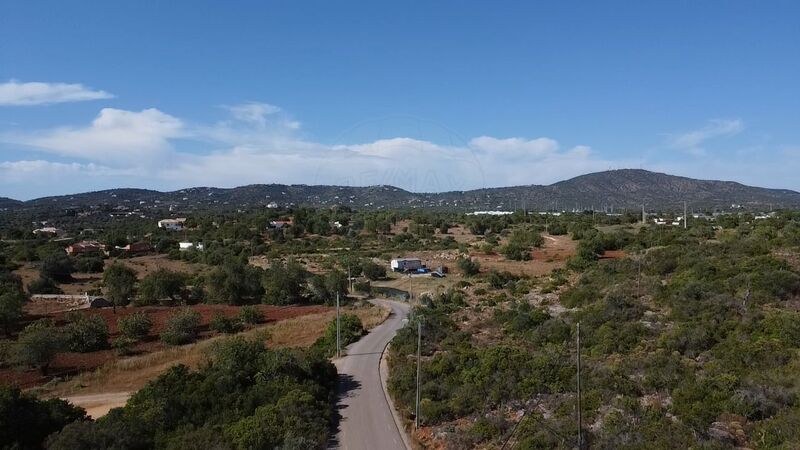 Terreno Agrícola com 4590m2 Faro - água, electricidade