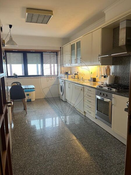 Apartamento Moderno T3 Odivelas - garagem, varandas, arrecadação, ar condicionado