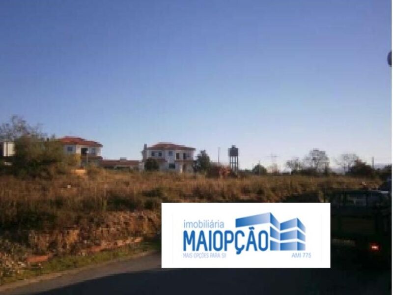 Plot Urban with 1674sqm Águeda