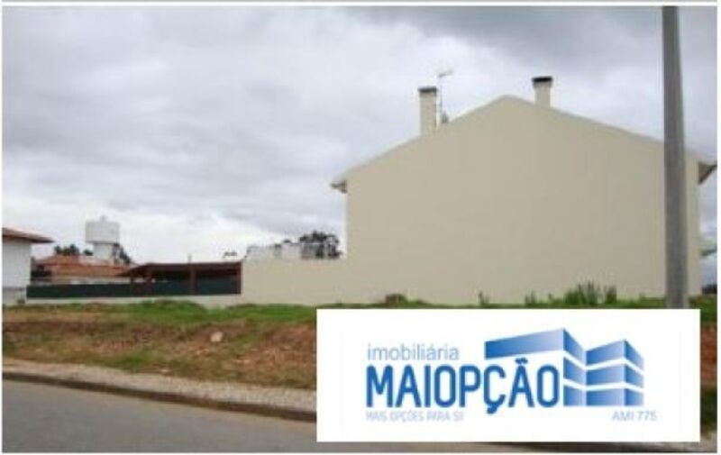 Lote de terreno com 320m2 Coimbra - bons acessos