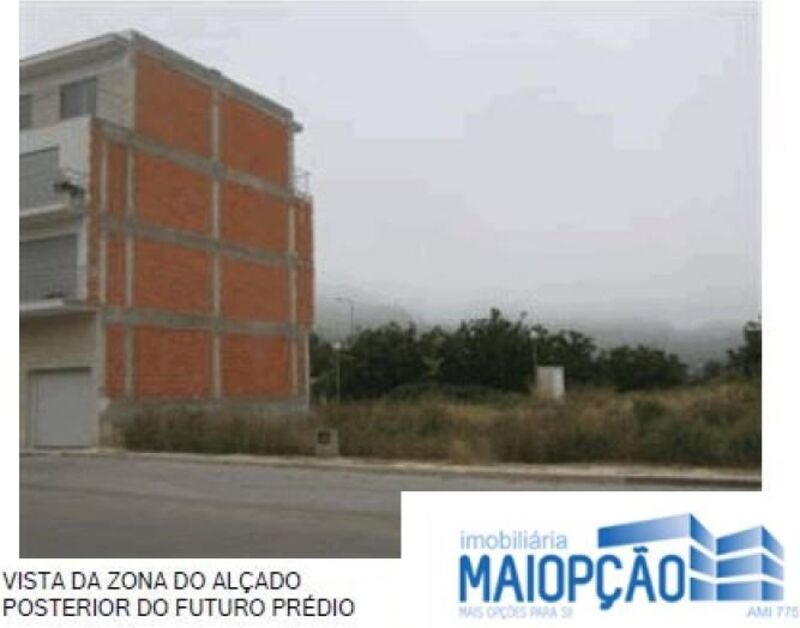 Plot with 207sqm Lousã