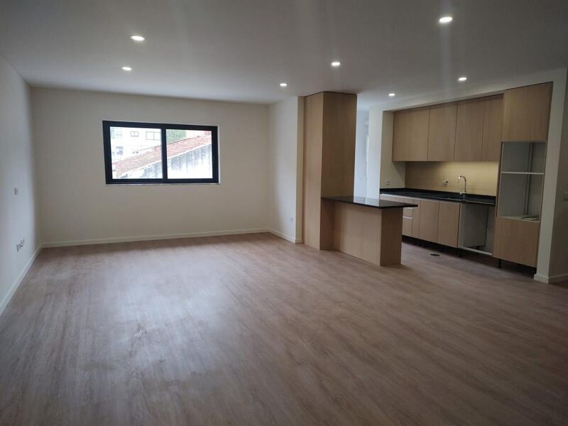 Apartment 3 bedrooms new Vila Nova de Gaia - air conditioning, parking space, double glazing, garage