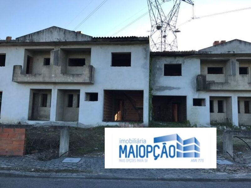 House 4 bedrooms townhouse Aveiro - garage