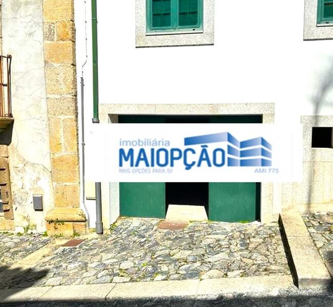 Parking space in the center Bragança